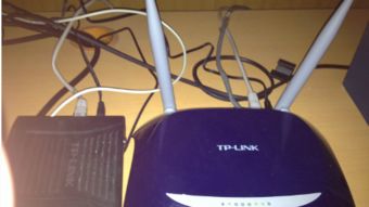 告别墙角乱线 无线路由器带来的整洁与极速体验
